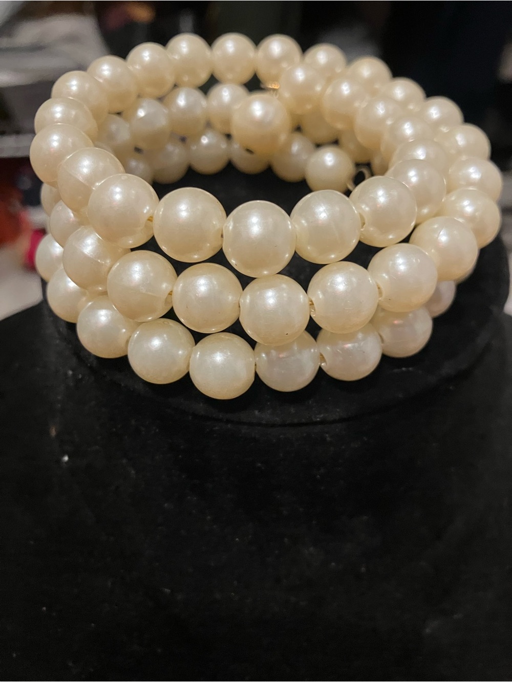 Classic Faux Pearl Coil Bracelet in Ivory